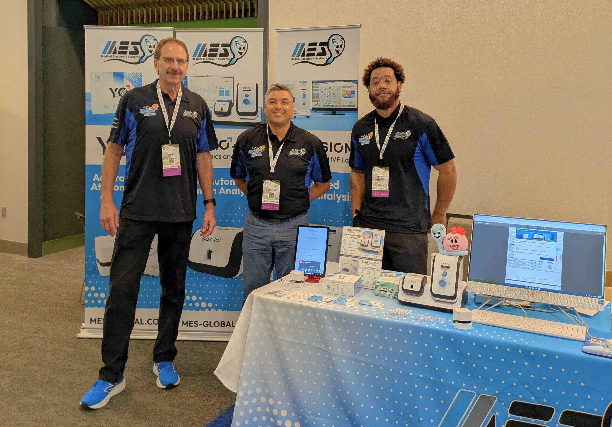 Booth 29 Group photo scaled